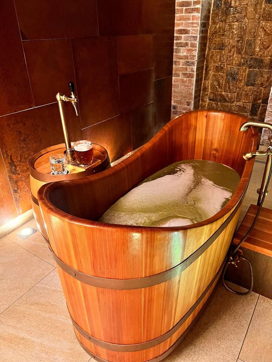 pilsen_spa_tub_credit_shelley_cameron_mccarron